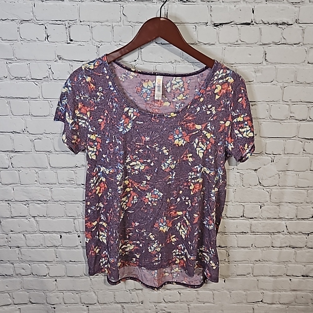 💙 Lularoe floral classic tee